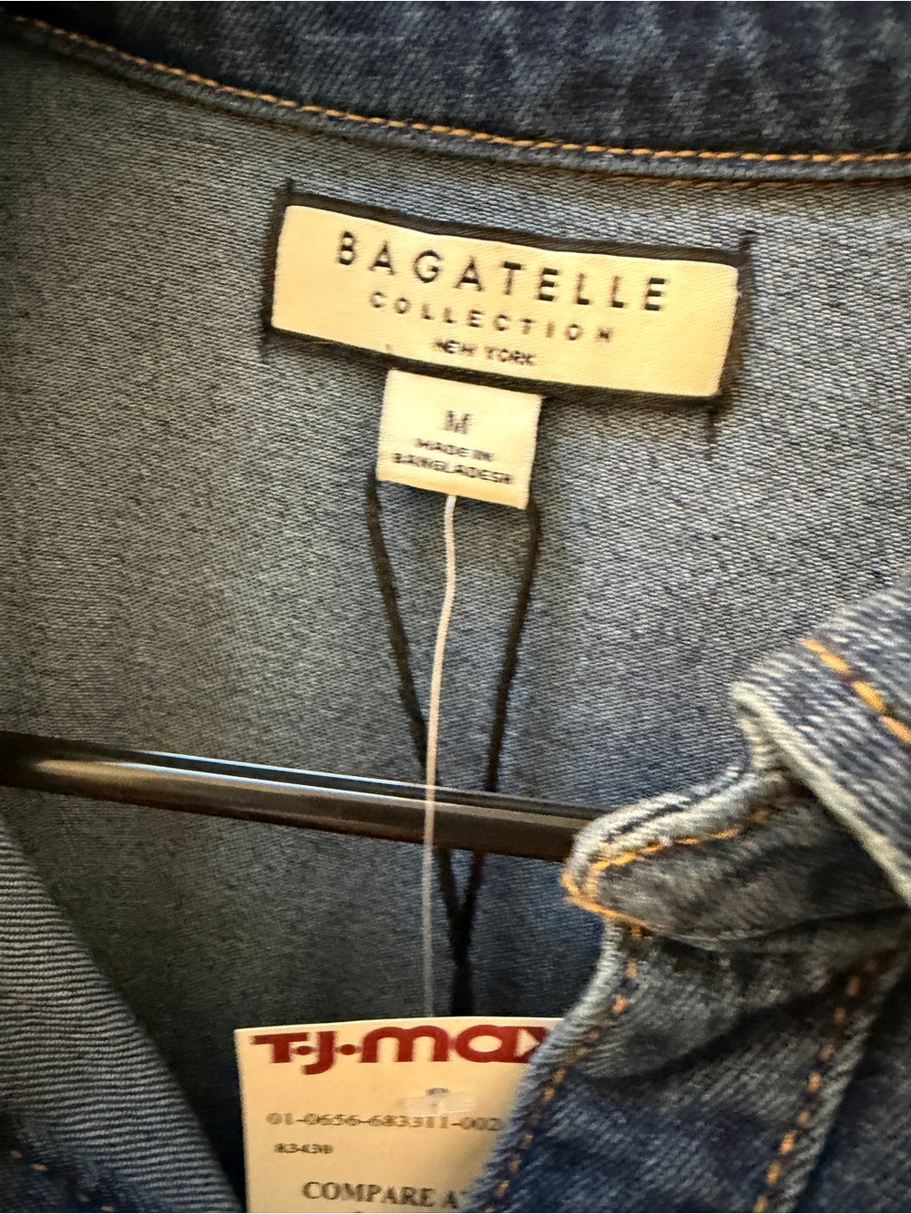 NWT Bagatelle Collection Denim Button-Up Blouse with Puff Sleeves Medium - Picture 7 of 11